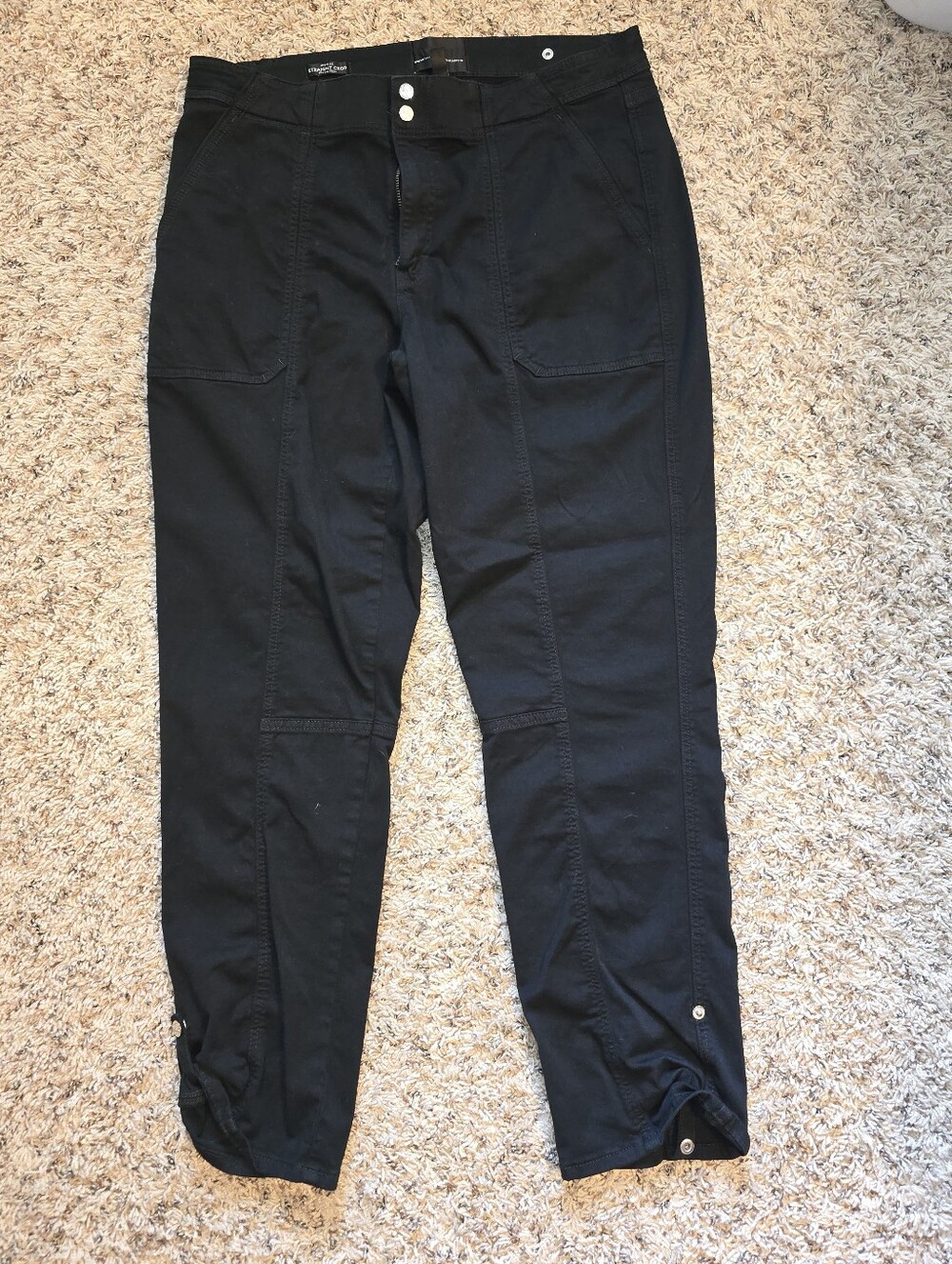WHITE HOUSE BLACK MARKET MID RISE CROPPED PANTS Pret-a-Pedi 12 BLACK